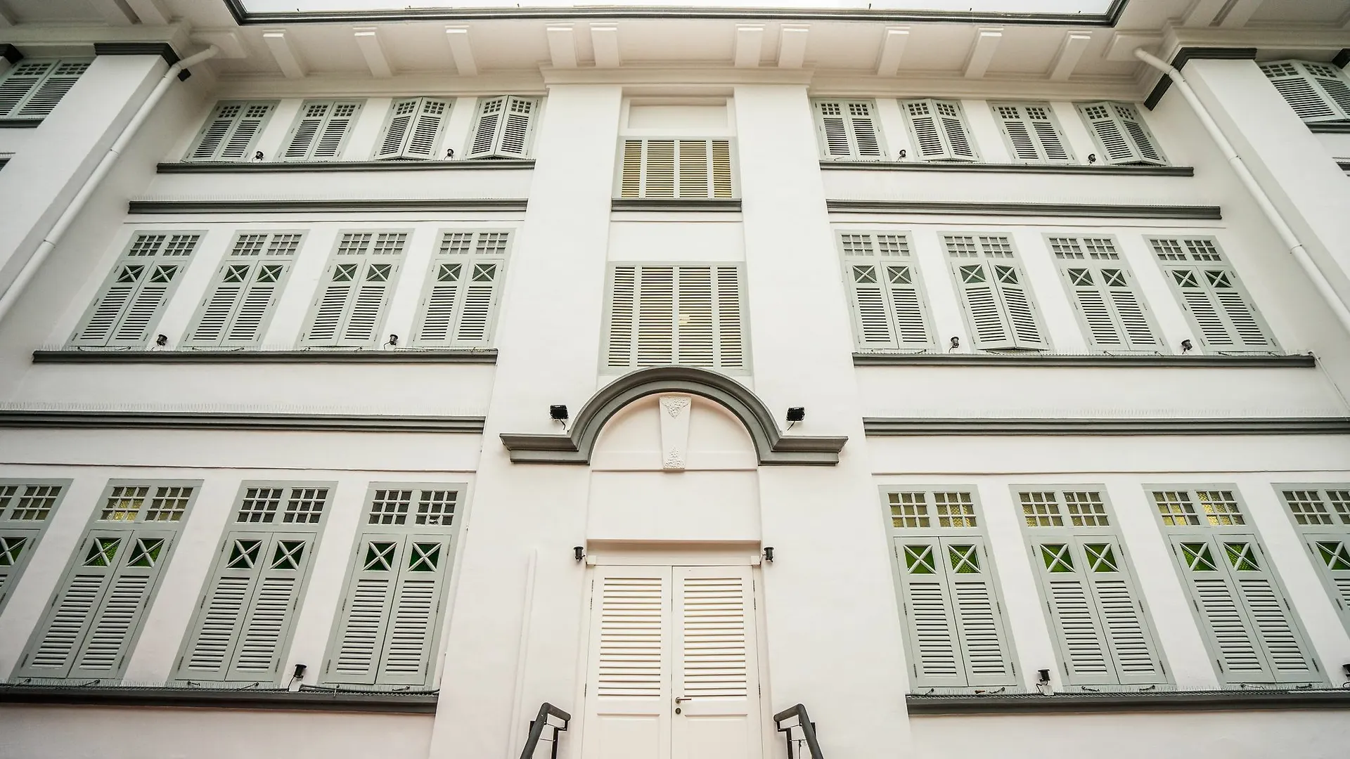 Apartment Clubhouse Residences Elm Attic Studio Singapore Singapore